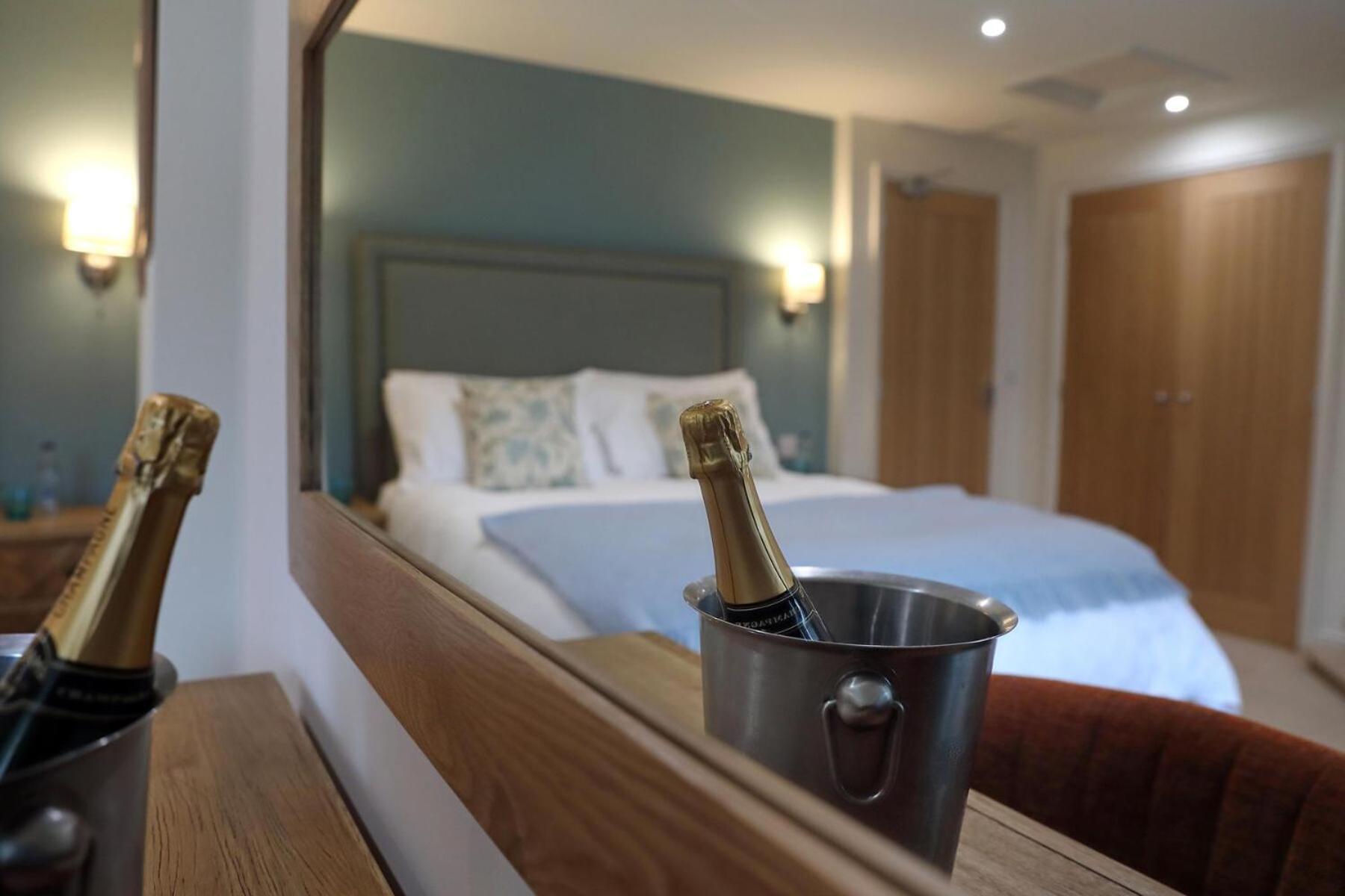 The Rising Sun Hotel Coltishall Bilik gambar